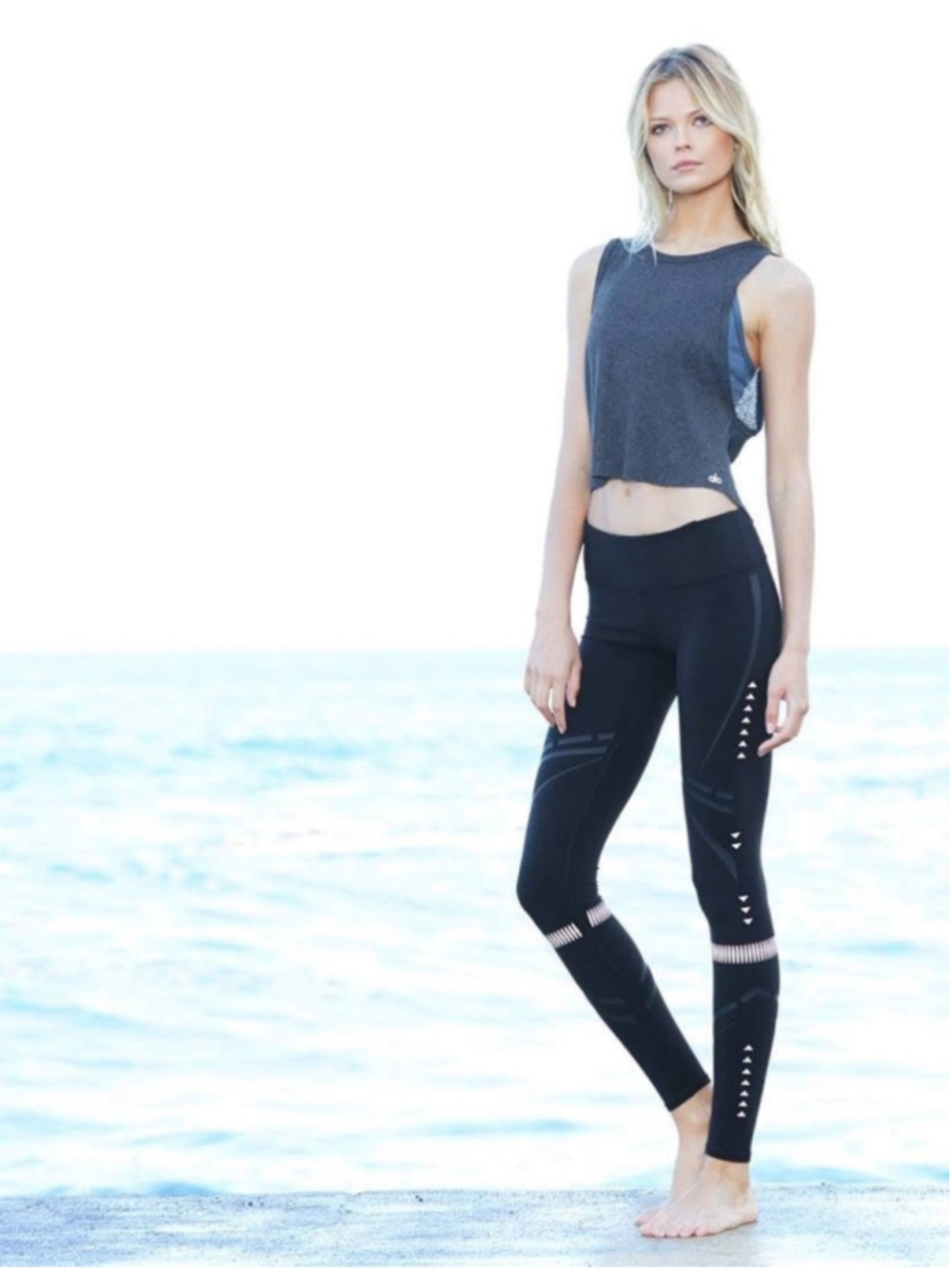 Alo Yoga Airbrush Chakra Legging Sz S Black EUC